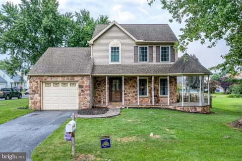 50 Hollow Rd, Reinholds, PA 17569