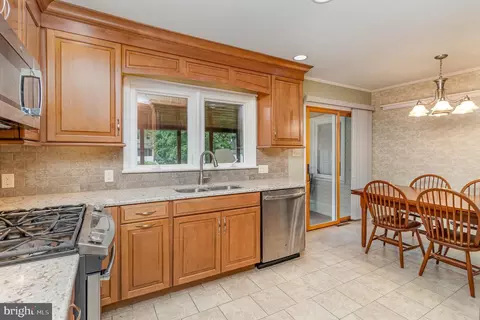 Kitchen - 328 E Marion St, Lititz, PA 17543 photo 2 of 2