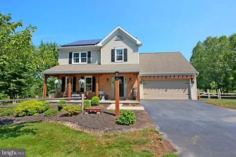 860 Newport Rd, Manheim, PA 17545