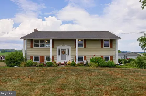 1278 Old Line Rd, Manheim, PA 17545