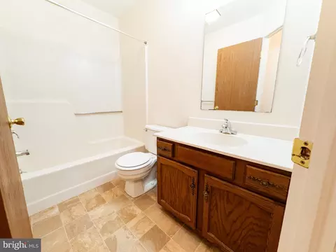 664 S Cedar St, Lititz, PA 17543 photo 12