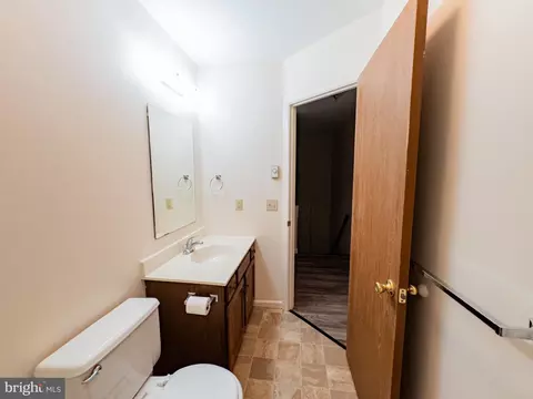 664 S Cedar St, Lititz, PA 17543 photo 13