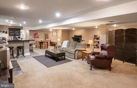 235 Farmstead Ln, Lititz, PA 17543 photo 8