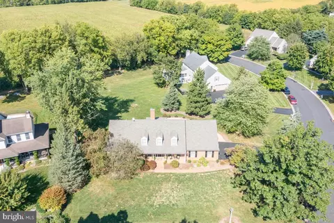 235 Farmstead Ln, Lititz, PA 17543 photo 41