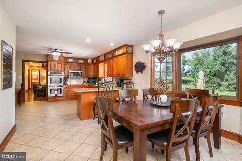 235 Farmstead Ln, Lititz, PA 17543 photo 6
