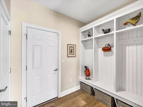 1051 Valley Crossing Dr, Lititz, PA 17543 photo 25