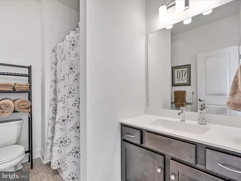 1051 Valley Crossing Dr, Lititz, PA 17543 photo 48