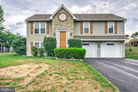 202 Katie Ln, Quarryville, PA 17566