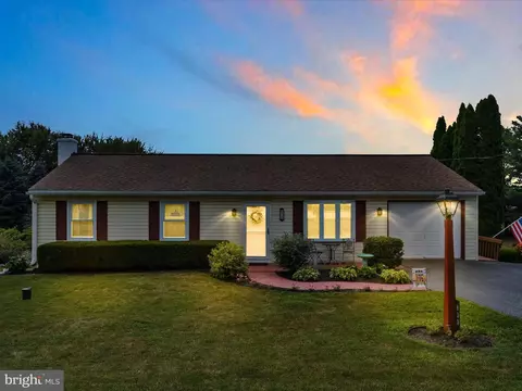 830 Pine Hill Rd, Lititz, PA 17543 photo 2