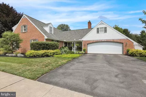 175 N Linden St, Manheim, PA 17545