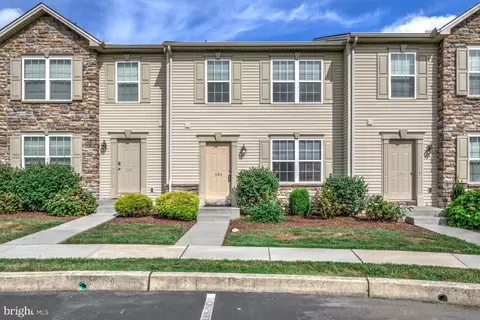 151 Cartledge Ln, Millersville, PA 17551