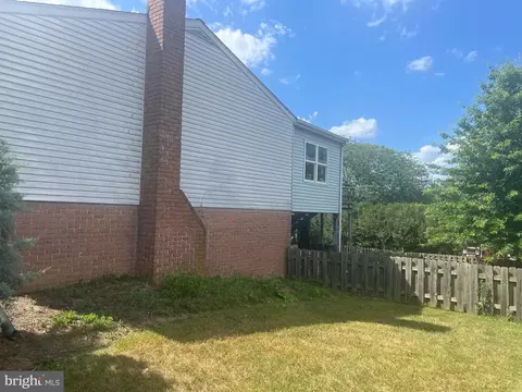 105 Brusen Dr, Lititz, PA 17543 photo 3