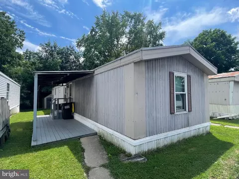 981 11 Rettew Mill Rd, Ephrata, PA 17522