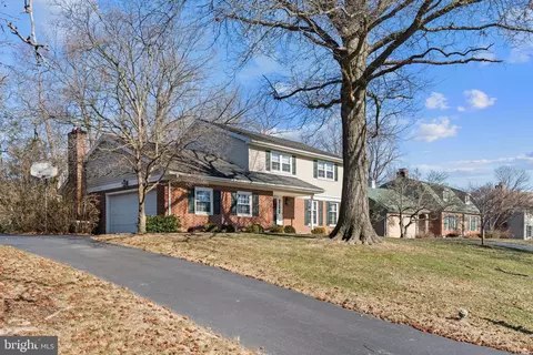 Exterior - 1121 Old Eagle Rd, Lancaster, PA 17601 photo 3 of 17