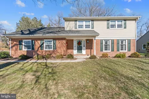 Exterior - 1121 Old Eagle Rd, Lancaster, PA 17601 photo 4 of 17