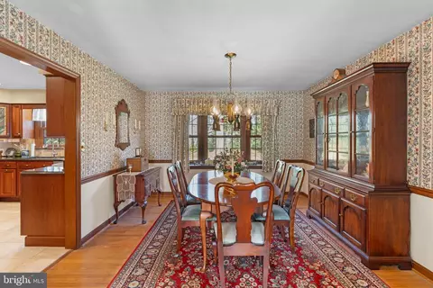 Dining - 1121 Old Eagle Rd, Lancaster, PA 17601 photo 5 of 5