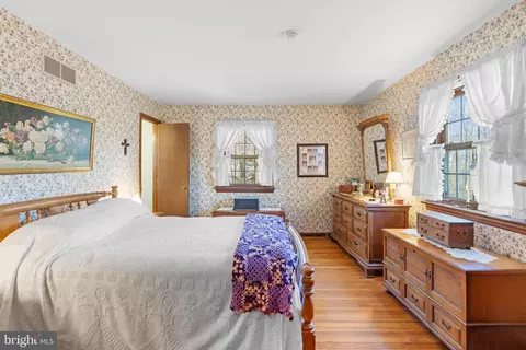 Bedroom - 1121 Old Eagle Rd, Lancaster, PA 17601 photo 2 of 12