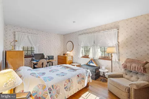 Bedroom - 1121 Old Eagle Rd, Lancaster, PA 17601 photo 6 of 12