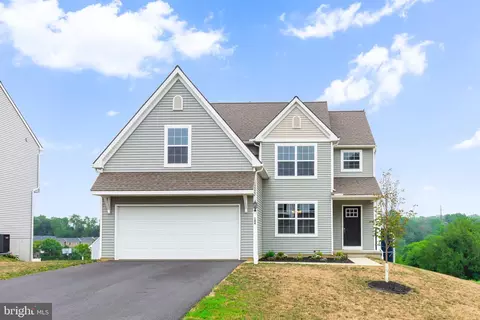 104 Park Plz, New Providence, PA 17560