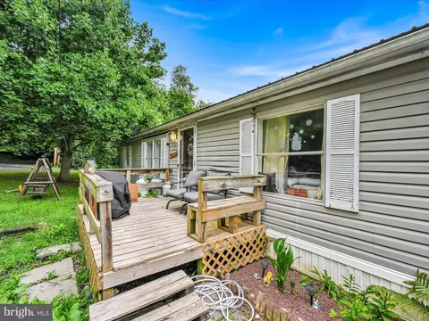950 Hope Ave, Lititz, PA 17543 photo 4