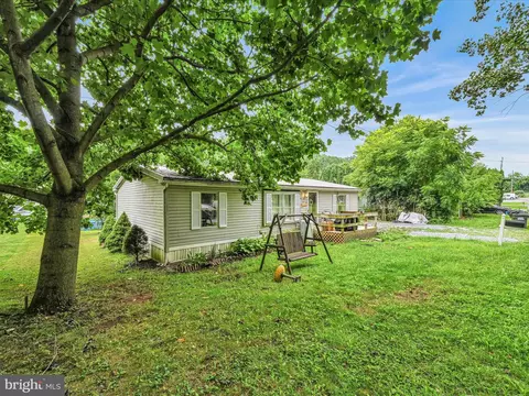 950 Hope Ave, Lititz, PA 17543 photo 3