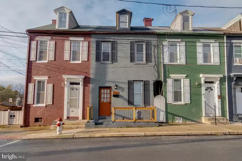 322 S 2nd St, Columbia, PA 17512
