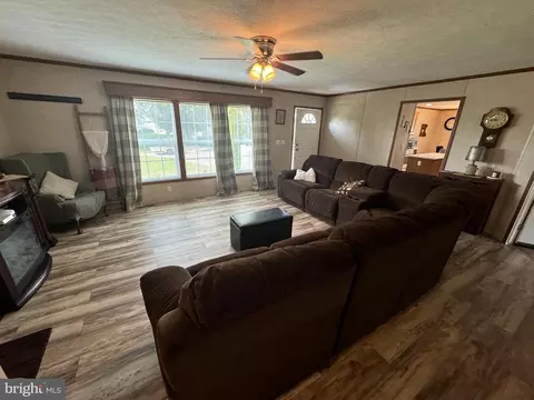 200 W Burkholder Dr #13, Lititz, PA 17543 photo 17