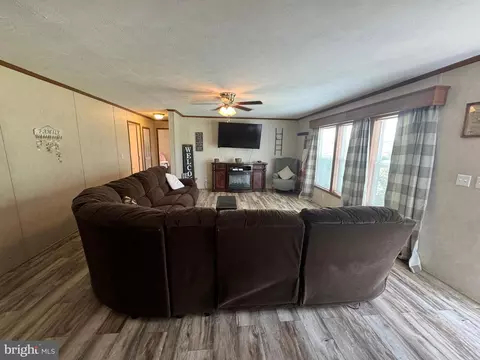 200 W Burkholder Dr #13, Lititz, PA 17543 photo 19