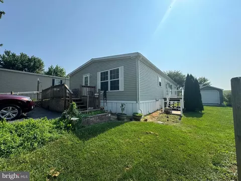 200 W Burkholder Dr #13, Lititz, PA 17543 photo 8