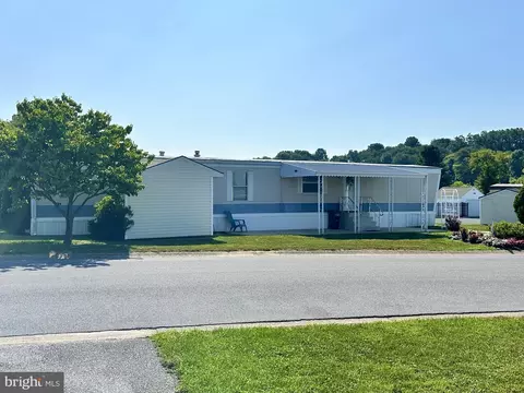 627 Lilac Dr, New Providence, PA 17560