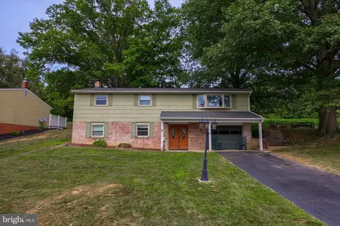 135 N 14th St, Columbia, PA 17512