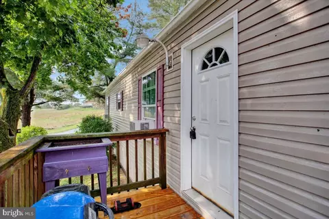 6 Dogwood Dr, Conestoga, PA 17516