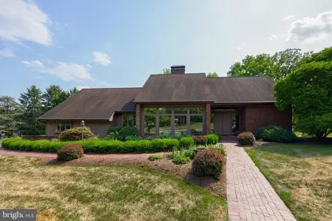 102 Windover Turn Turn, Lancaster, PA 17601