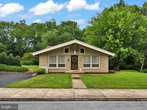 614 Pointview Ave, Ephrata, PA 17522