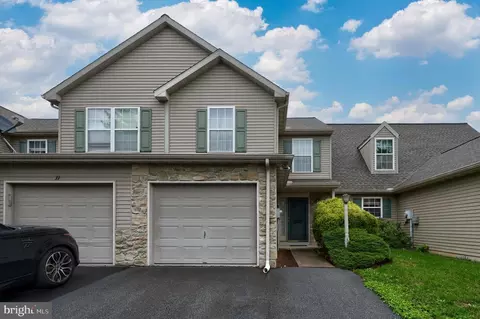 35 Tumbling Run, Lititz, PA 17543