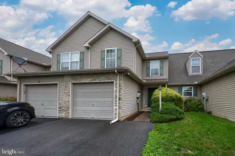 35 Tumbling Run, Lititz, PA 17543 photo 2