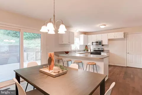 12 Edgewood Dr, Lititz, PA 17543 photo 9