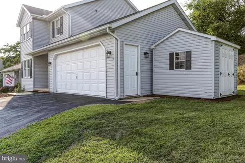 12 Edgewood Dr, Lititz, PA 17543 photo 32