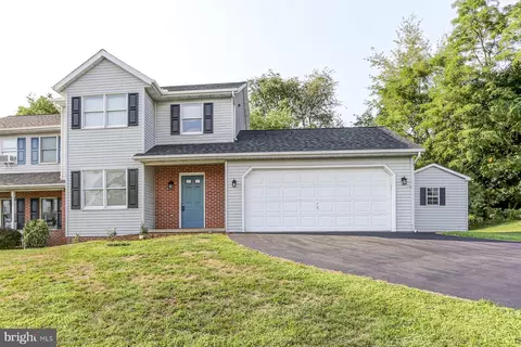 12 Edgewood Dr, Lititz, PA 17543 photo 34