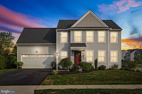 101 Meadowbrook Ln, New Providence, PA 17560