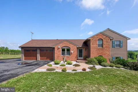 1492 Old Line Rd, Manheim, PA 17545