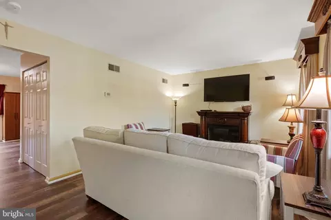 81 Robinhill Dr, Lititz, PA 17543 photo 31