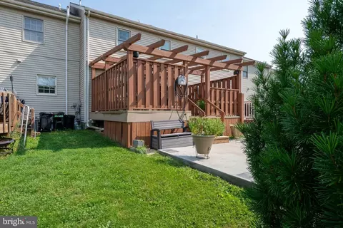 81 Robinhill Dr, Lititz, PA 17543 photo 9