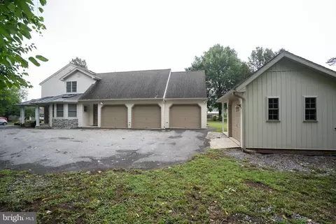 Other - 1007 Rebecca Dr, Lititz, PA 17543 photo 1 of 9