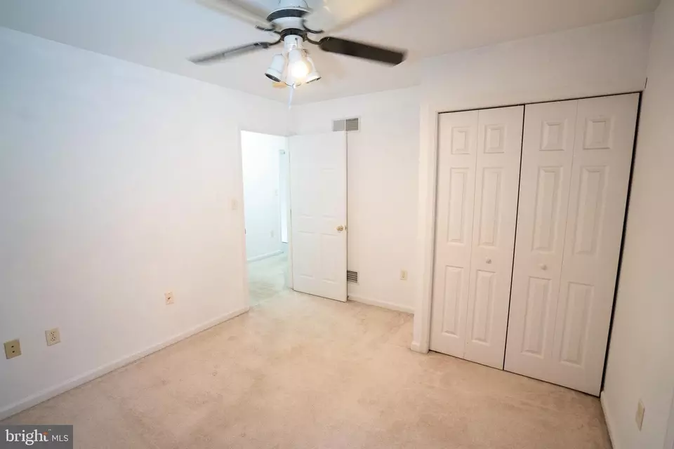 Bedroom - 1007 Rebecca Dr, Lititz, PA 17543 photo 3 of 3