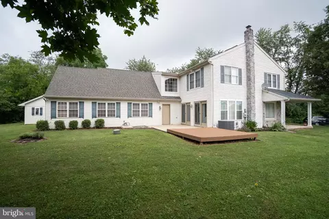 1007 Rebecca Dr, Lititz, PA 17543 photo 8