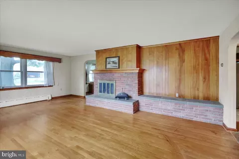 114 Brubaker Rd, Lititz, PA 17543 photo 5