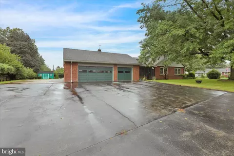 114 Brubaker Rd, Lititz, PA 17543 photo 3