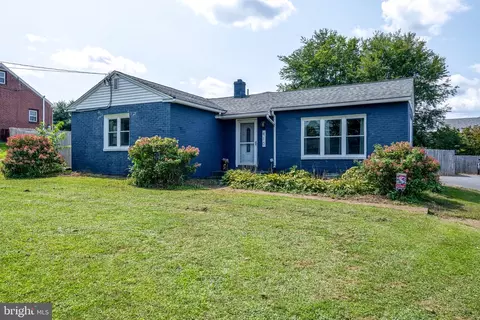 410 Lampeter Rd, Lancaster, PA 17602