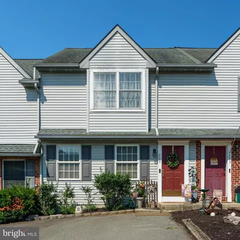 205 Quaking Aspen Ln, Marietta, PA 17547